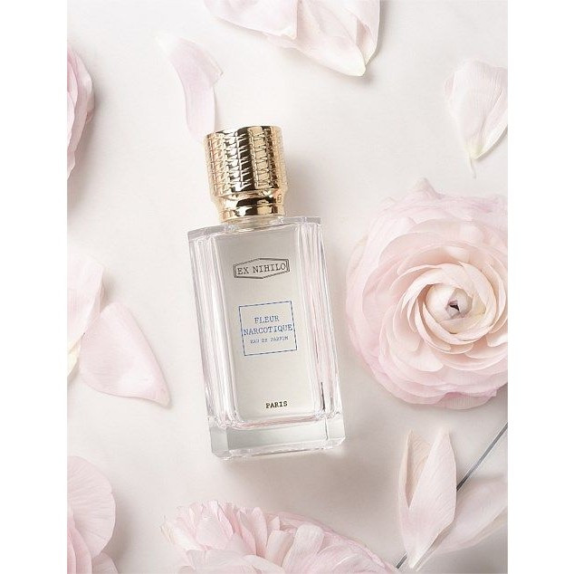 عطر گرمی فلور نارکوتیک