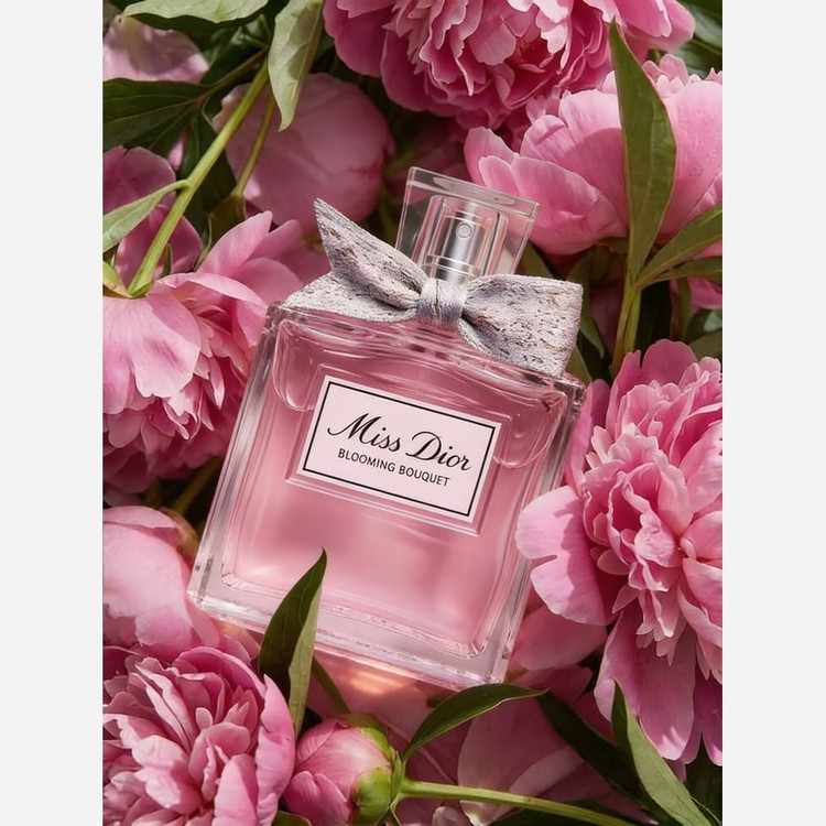 عطر گرمی زنانه میس دیور (miss dior)